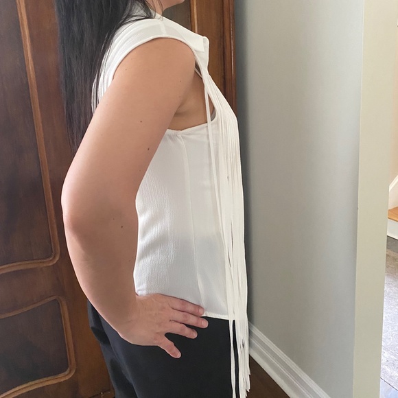 Designer Rinascimento Warm White Blouse, Fringed Front, Made in Italy. - Picture 3 of 16